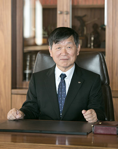 代表取締役社長 長 榮作